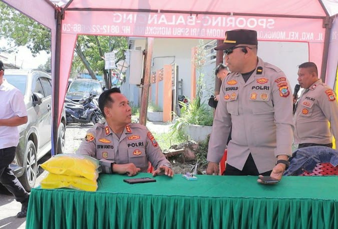 Beras SPHP Laris di Pasar 23 Maret, Kapolres Kotamobagu Lakukan Pemantauan Secara Langsung