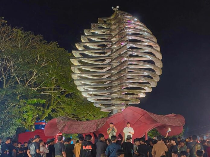 Aksi Damai Seribu Lilin di Tugu Kopi Kabupaten Kepahiang, DPRD Kepahiang Terima 13 Poin Tuntutan