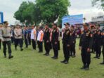 Sekretaris Senkom Mitra Polri Provinsi Jambi, H. Suparlan, bersama satu regu relawan Senkom Rescue mengikuti Apel Kesiapan Tanggap Darurat Bencana Hidrometeorologi yang dipimpin Kapolda Jambi Irjen Pol Krisno Siregar di Lapangan Hijau Polresta Jambi, Rabu (5/11/2025). Foto: Dokumentasi Senkom Mitra Polri Provinsi Jambi